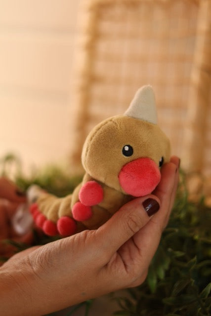 Weedle Pelucia Original Pokemon Fit