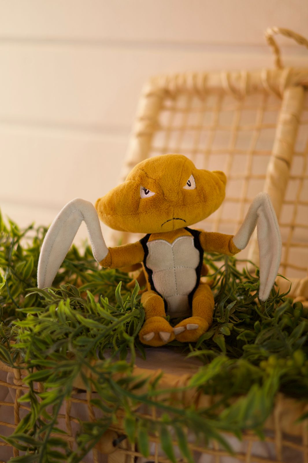 Pelúcia Pokemon Fit Kabutops ORIGINAL